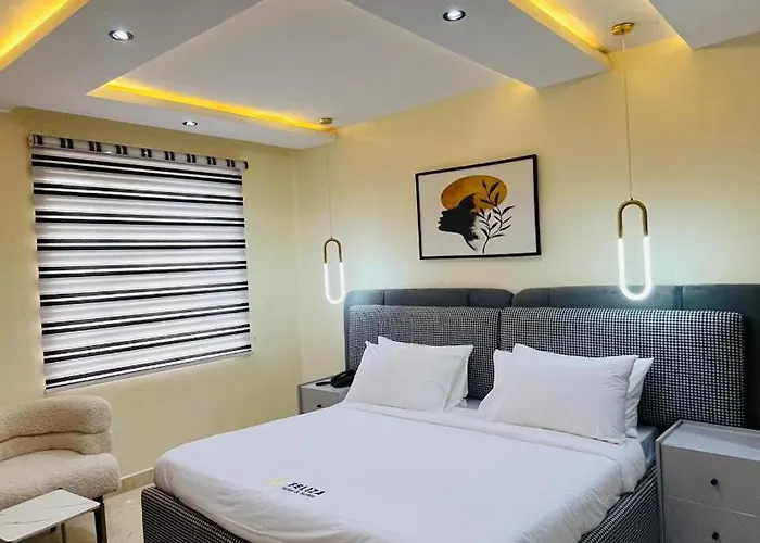 Feliza Hotel And Suites