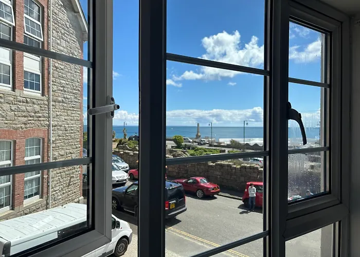 The Yacht Inn