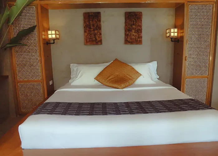 La Luma Cafe, Cabins, And Hotel