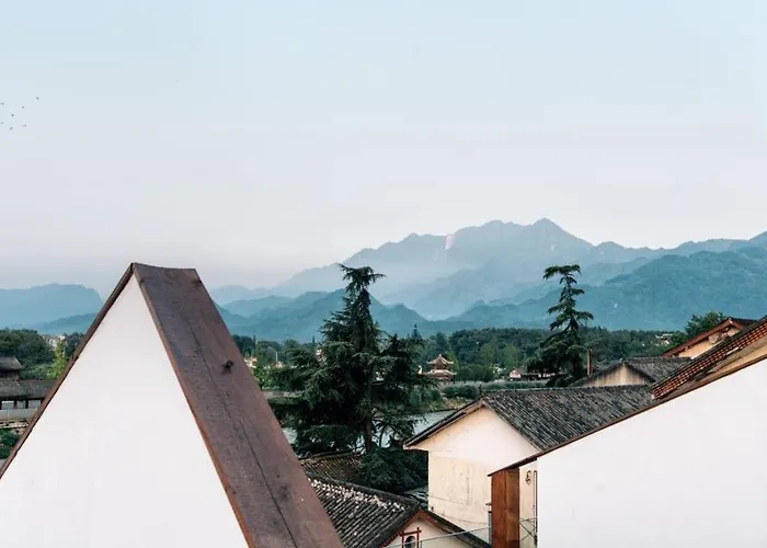 Xianzai Houshe Boutique Hotel