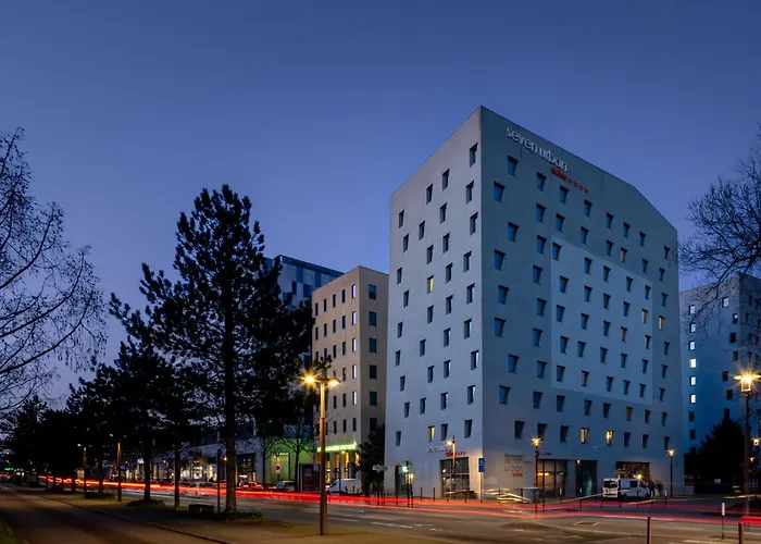 Seven Urban Suites Nantes Centre