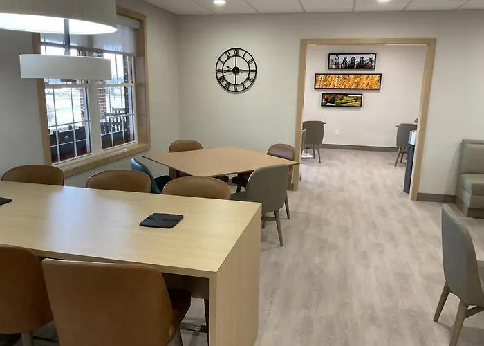 Comfort Suites Hotel And Conference Center