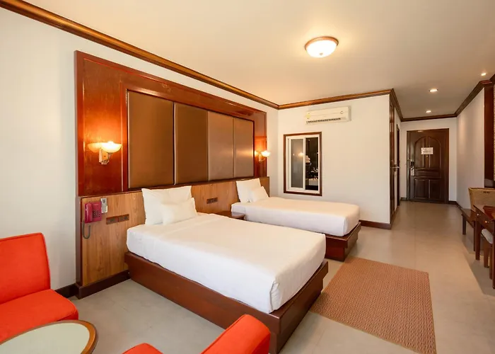 Erawan Phangnga Hotel, Natai Beach