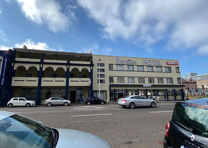 Bayside Hotel 100 Pixley Kaseme Street (West Street)
