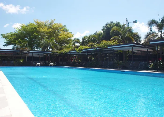 Maclare Resort