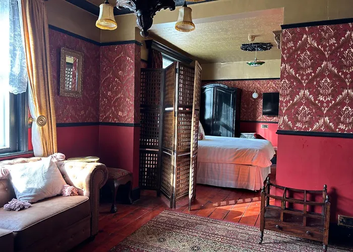 Keats Green Hotel
