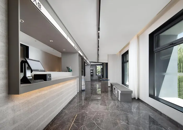 Atour Light Hotel Jinan The Laming Lake Scenic Area
