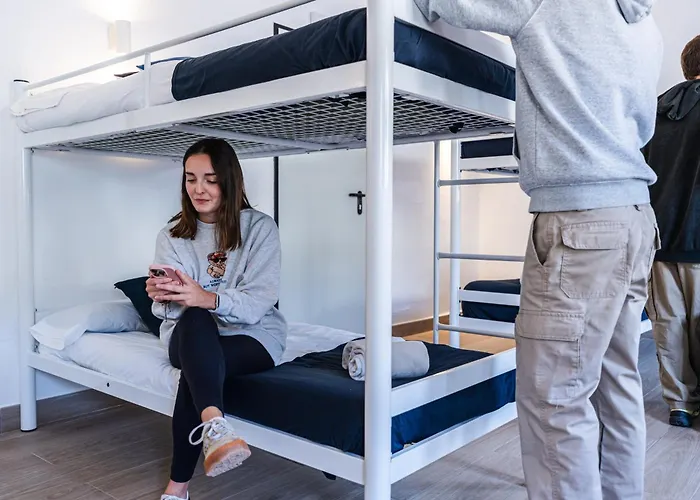 Hostal by El Collell TODO INCLUIDO