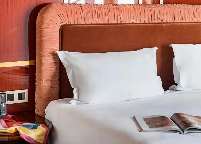 Hotel La Cour Du 6