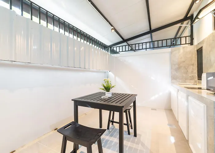 Phuket Leisure Time Hotel
