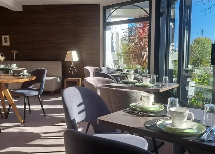 Hotel Traiteur Les Ormes, The Originals Relais