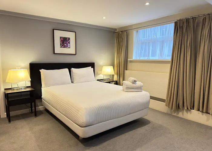 Ivy Bush Royal Hotel By Compass Hospitality