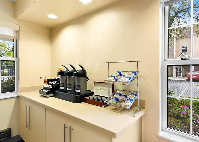 Mainstay Suites Middleburg Heights Cleveland Airport