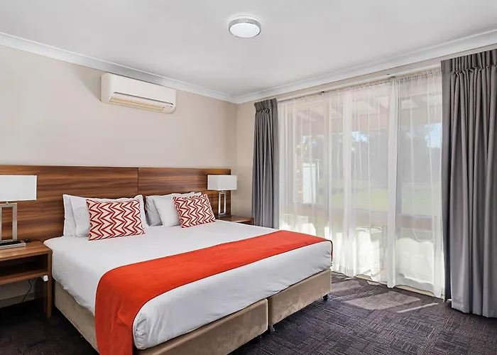 Quality Inn Carriage House