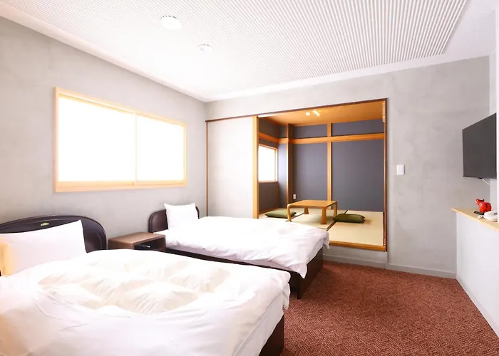 Shoji Mount Hotel