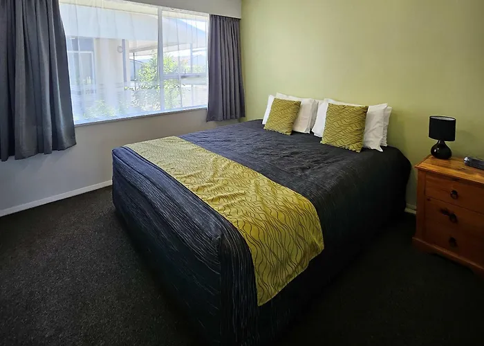 Scenicland Motels