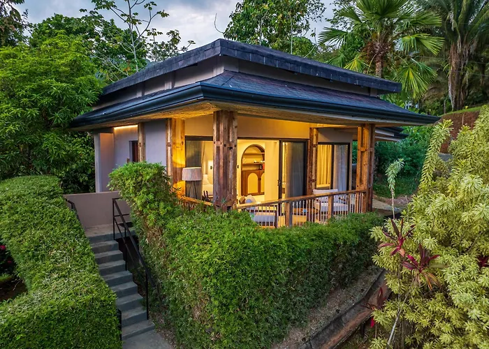 Tiki Villas Rainforest Lodge - Adults Only