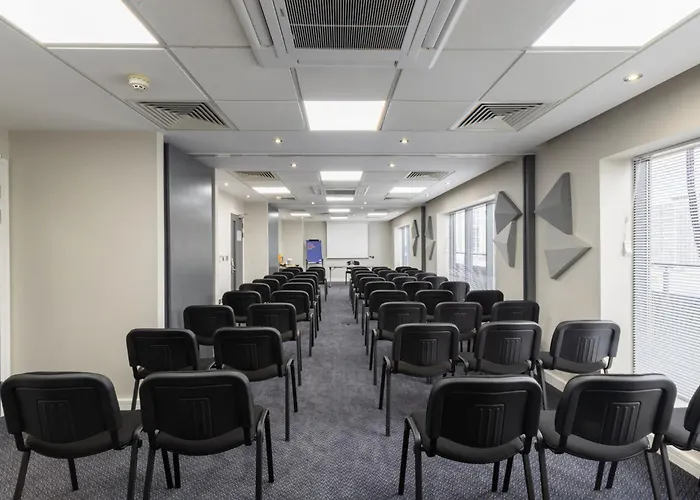 Holiday Inn Express London Croydon By Ihg