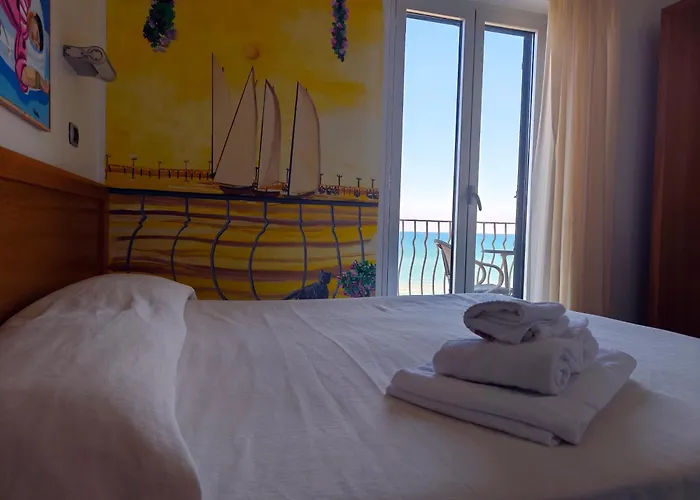 Hotel Villa Nettuno San Menaio