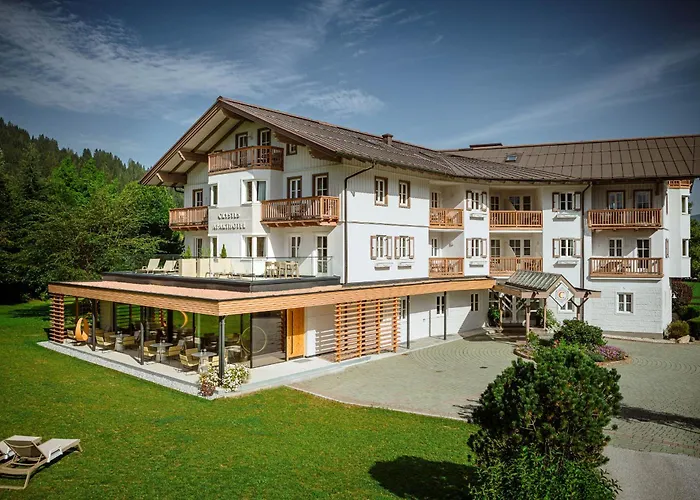 Crystls Aparthotel