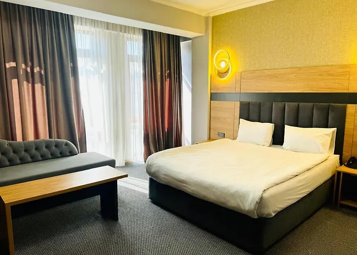 Golden Palace Hotel
