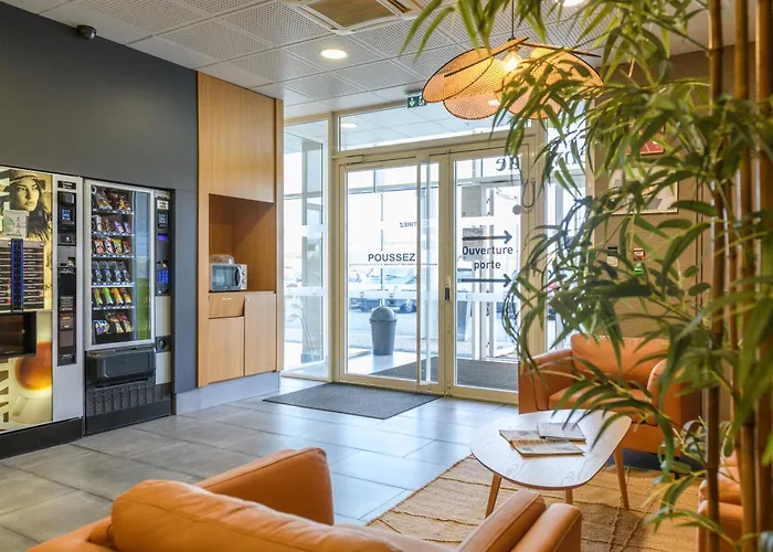 B&B HOTEL La Rochelle Beaulieu Puilboreau