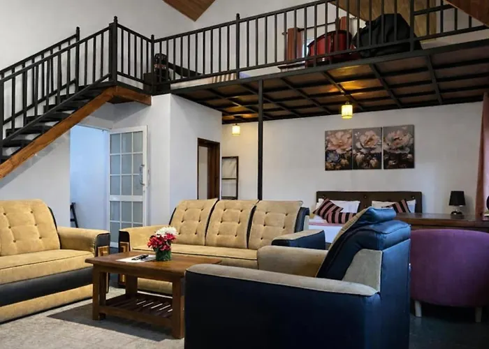 Hill Cool Hotel & Restaurant