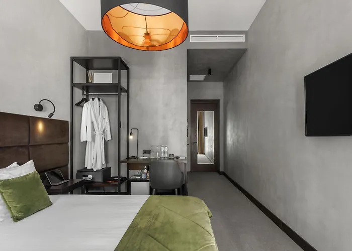 BRYK Hotel - Maestro