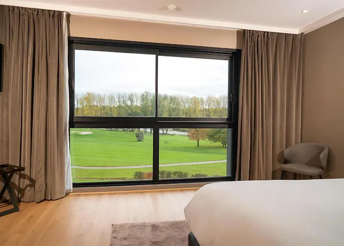 Best Western Plus Le Fairway Hotel&Spa Golf d'Arras