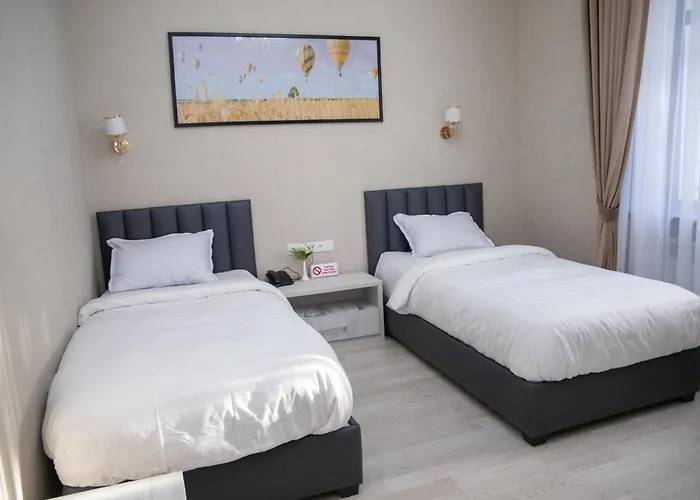 Turon Lux Hotel