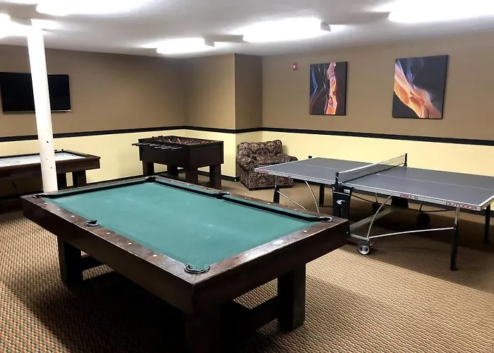 King Bed Condo At Cedar Breaks Lodge