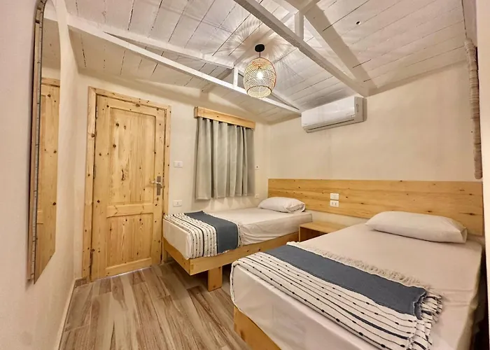 New Amanda Hotel
