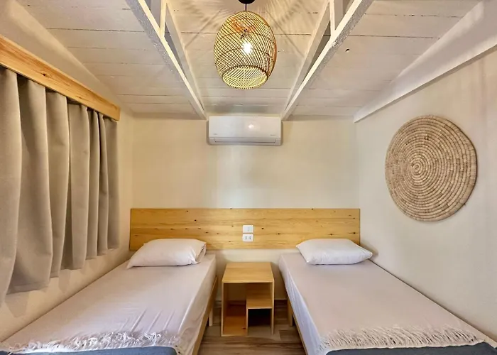 New Amanda Hotel