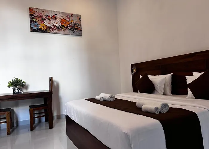 Hotel Pearl White Residency