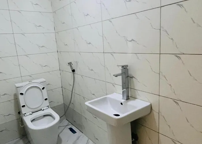 Feliza Hotel And Suites