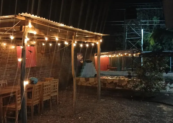 Hostal Casa Pura Vida