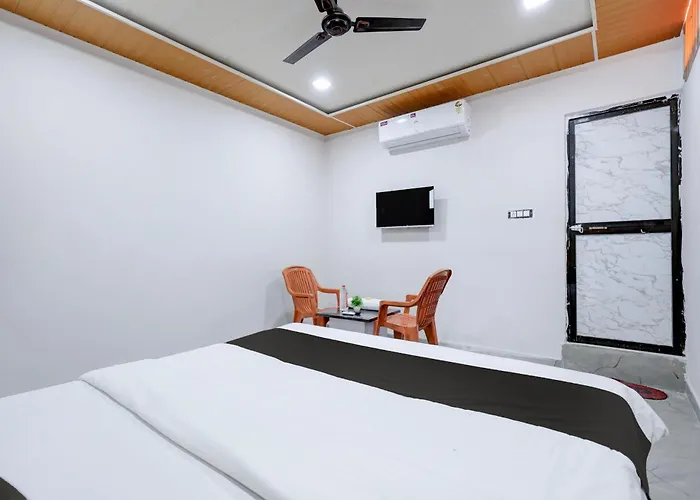 Hotel O Shri Villa Guest House