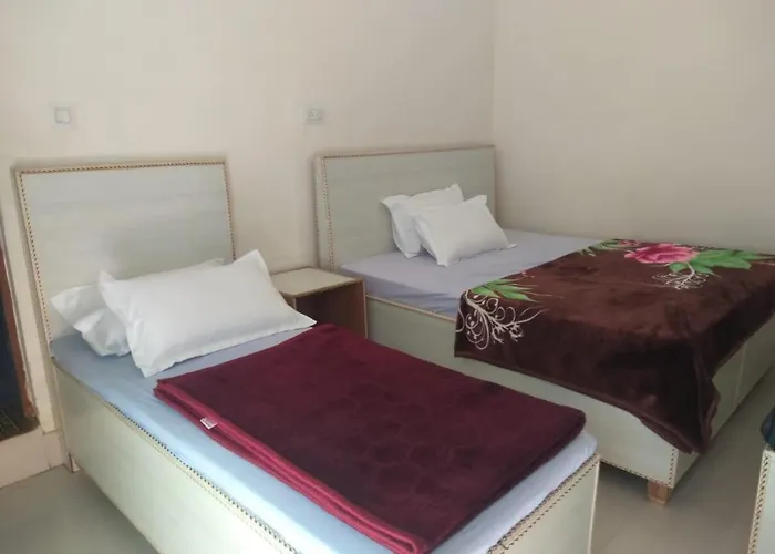 Hotel Navya Dhruv