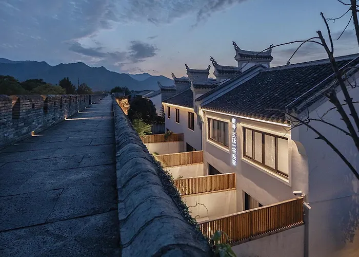 Sanfuyizhai Homestay