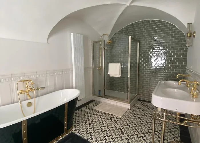 Boutique Hotel H23