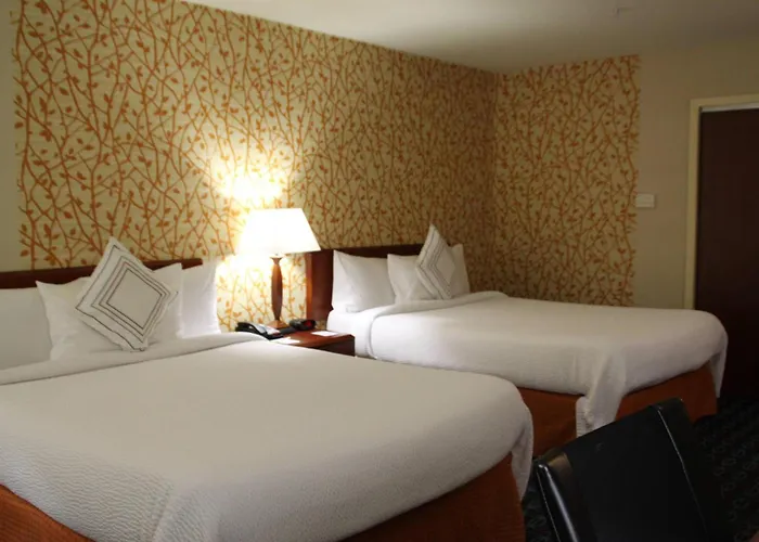 Fairfield Inn&Suites Denton