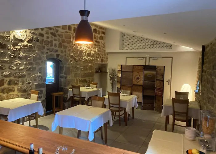 Aux Vieux Arceaux