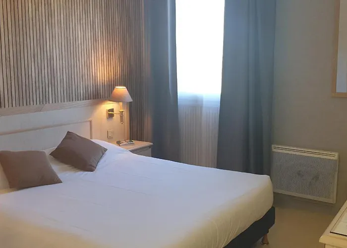 Logis L'Auberge Bourbonnaise - Vichy Sud