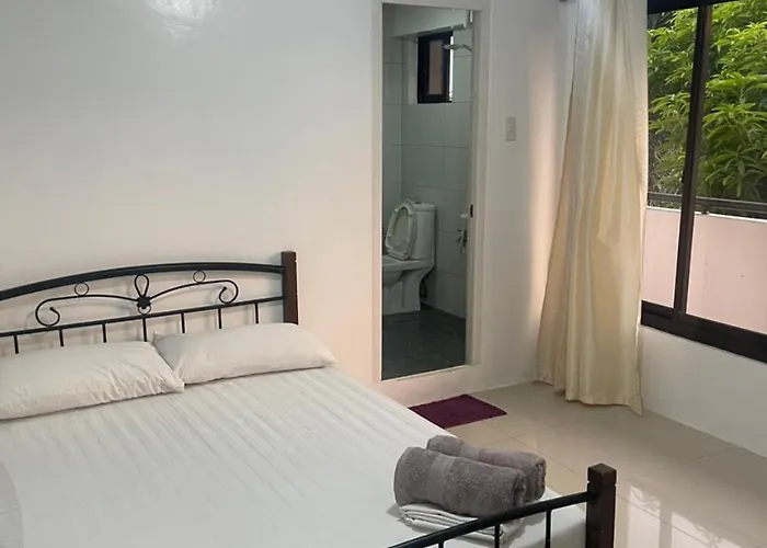 The Palines Apartment Hotel - Muntinlupa Near Evia