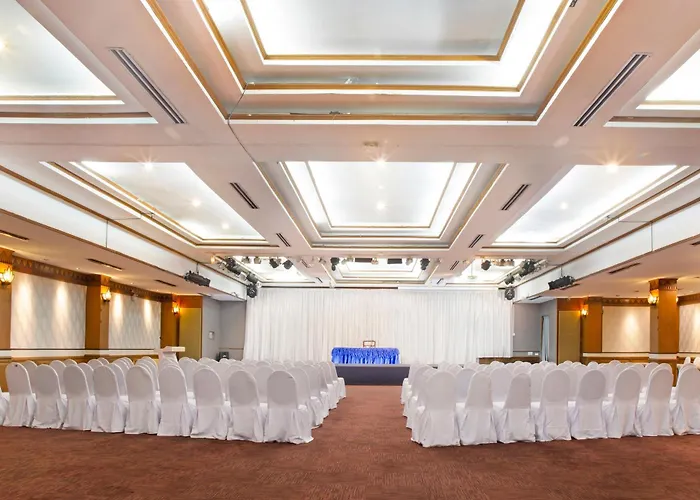 Phrae Nakara Hotel