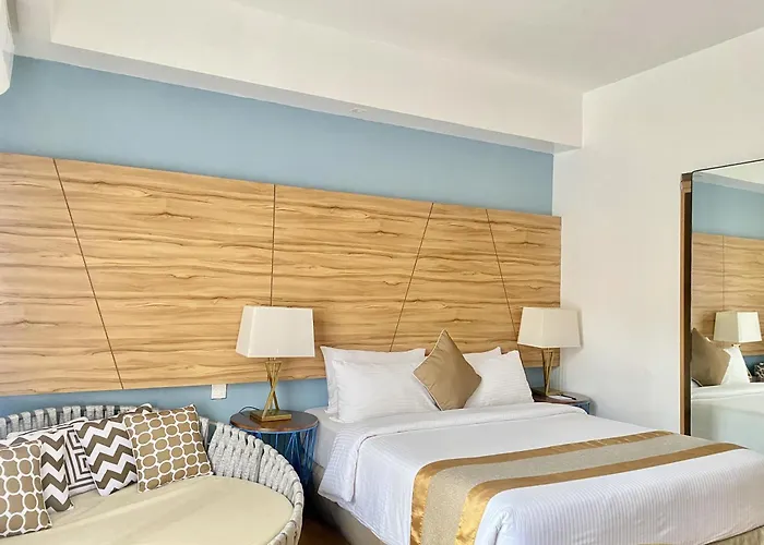 Ferra Hotel And Garden Suites