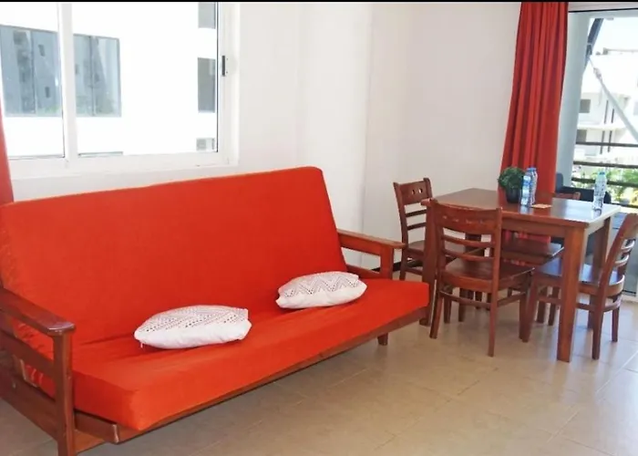 El Fuerte Beach Apartments