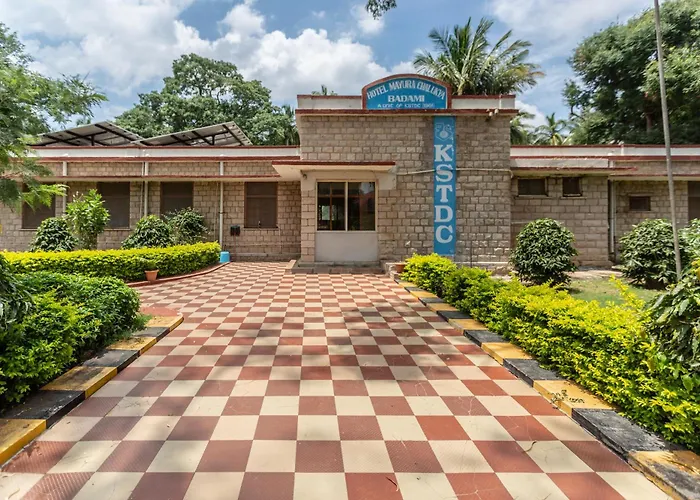 Kstdc Hotel Mayura Chalukya, Badami