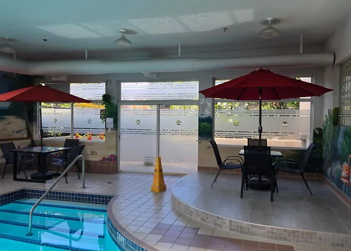 Coast Abbotsford Hotel & Suites
