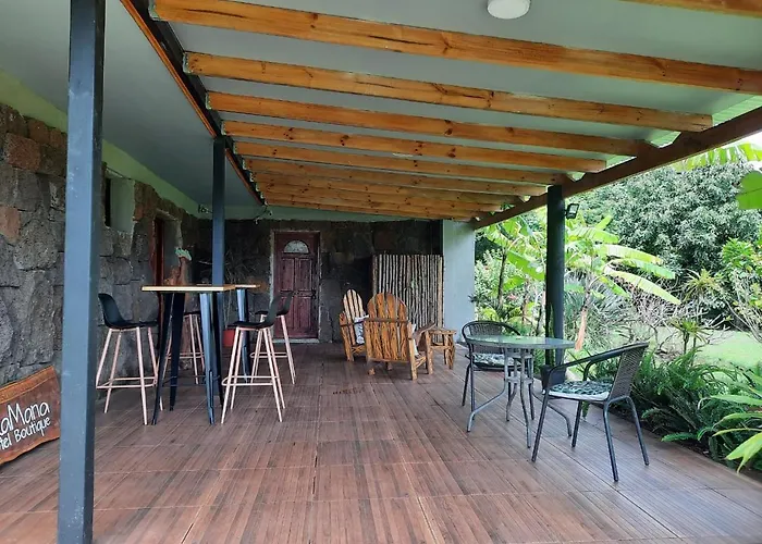 Hotel Uka Mana